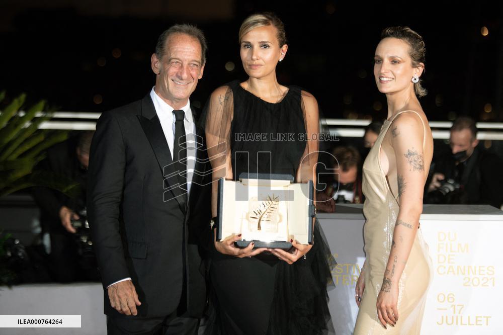 Cannes-Palme d or Winner Photocall-DN.