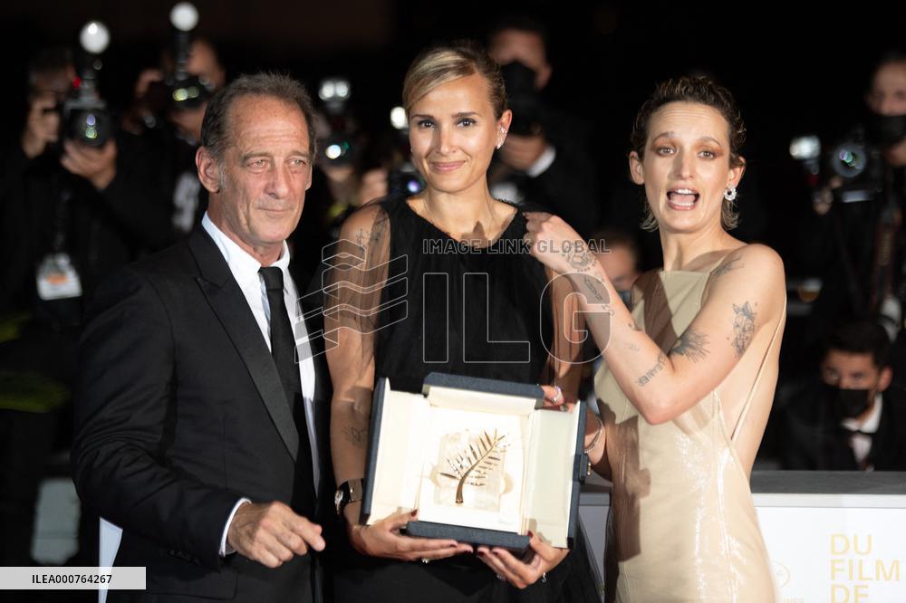 Cannes-Palme d or Winner Photocall-DN.