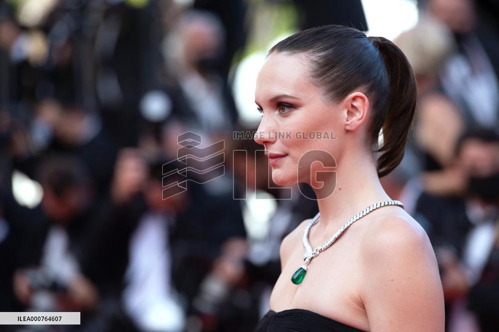 Cannes - OSS 117 Alerte Rouge En Afrique Noire Premiere