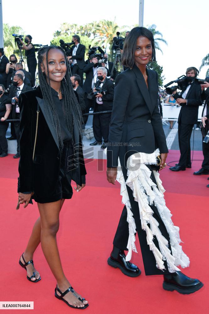 Cannes - OSS 117 Alerte Rouge En Afrique Noire Premiere