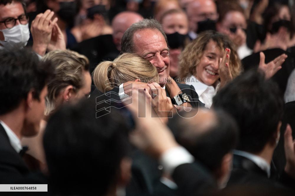 Cannes-Palme d or Winner Photocall-DN.