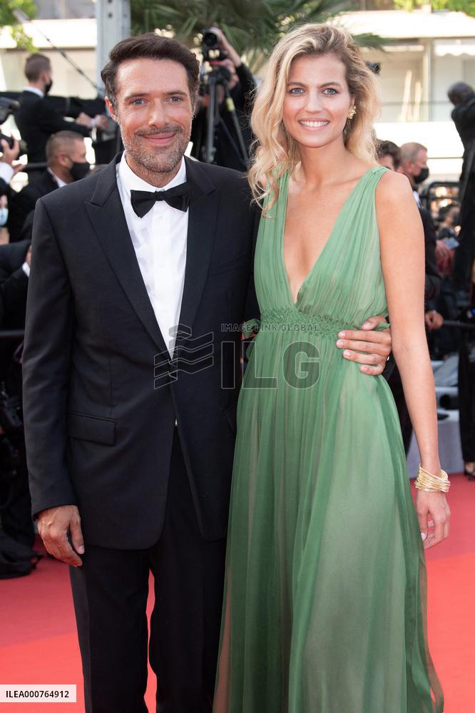 Cannes-OSS 117-Closing Ceremony-DN