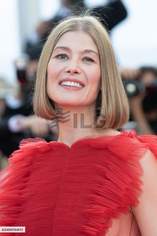 Cannes-OSS 117-Closing Ceremony-DN