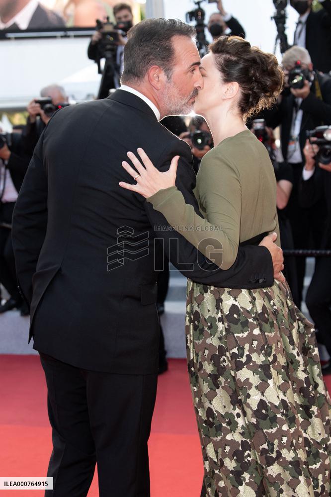 Cannes-OSS 117-Closing Ceremony-DN