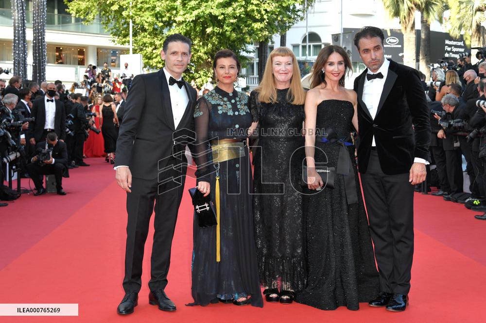 Cannes - OSS 117 Alerte Rouge En Afrique Noire Premiere