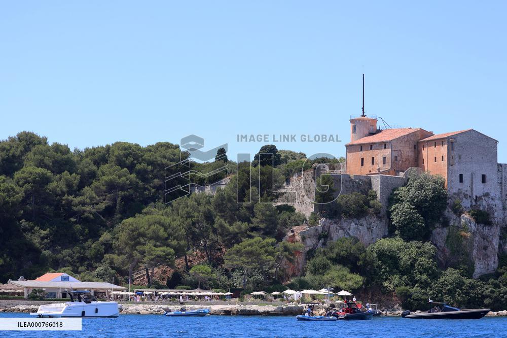 La Guerite Restaurant - Sainte-Marguerite Island