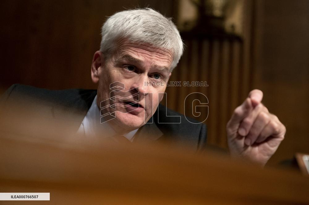 Fauci and Walensky Testify on Covid at Senate committee Hearing