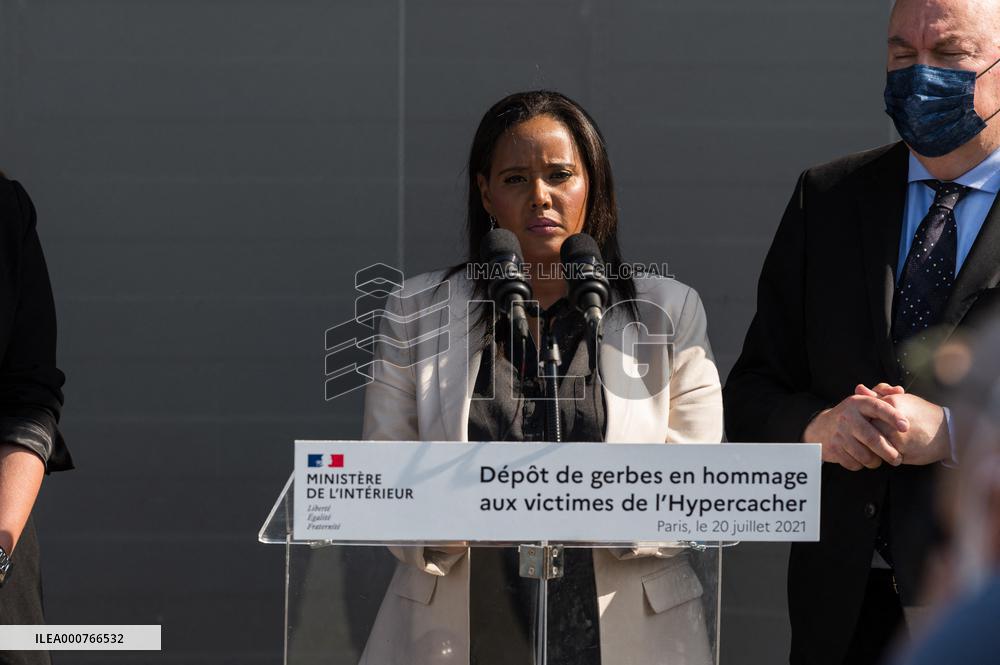 Wreath laying at the Hypercacher - Paris