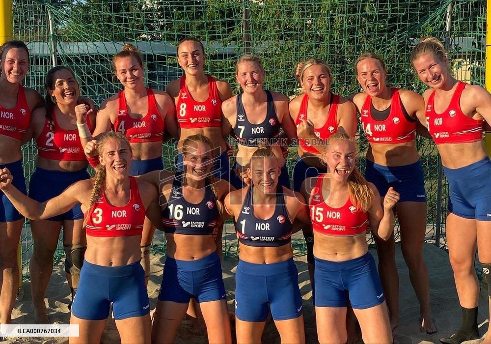 Women's Handball Players Fined for Rejecting Bikini Uniforms - Bulgaria