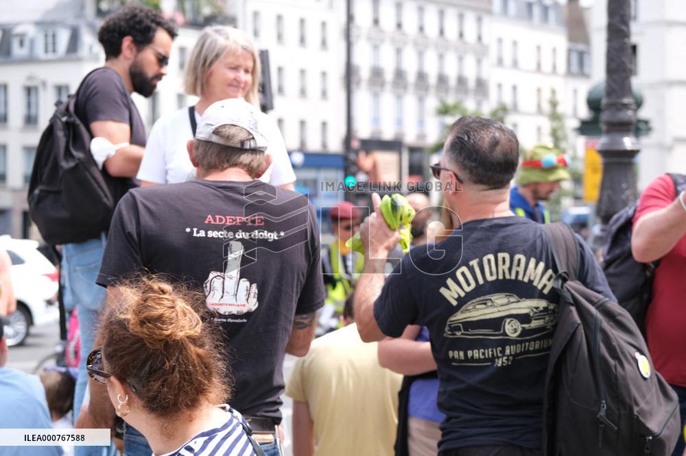 Anti-Sanitary Pass Demonstrations - Paris