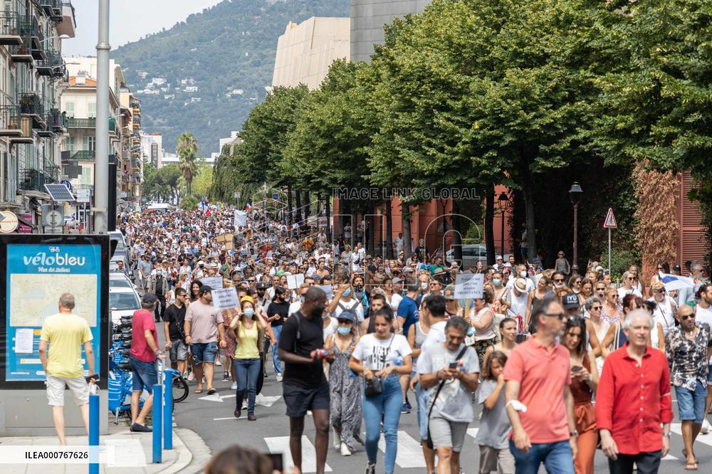 Anti-Sanitary Pass Demonstrations - Nice