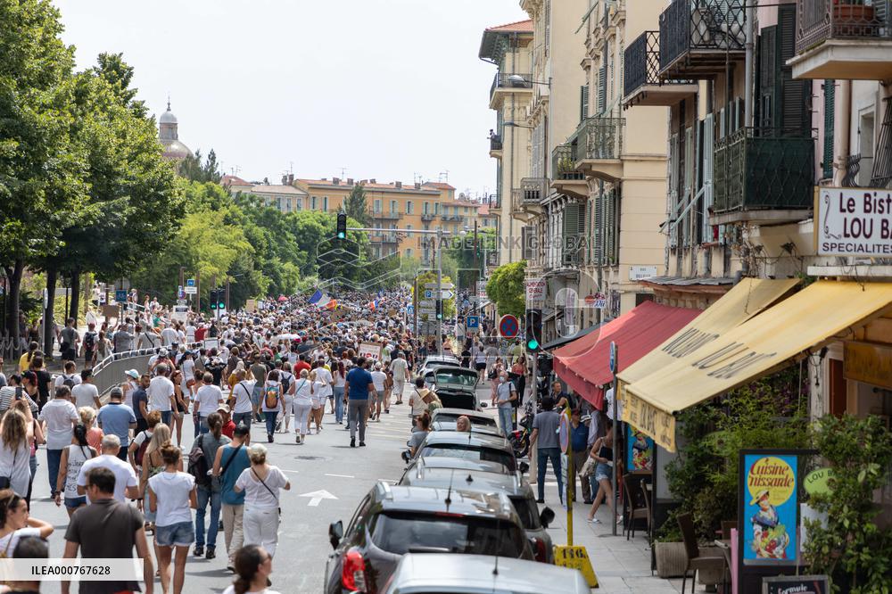 Anti-Sanitary Pass Demonstrations - Nice