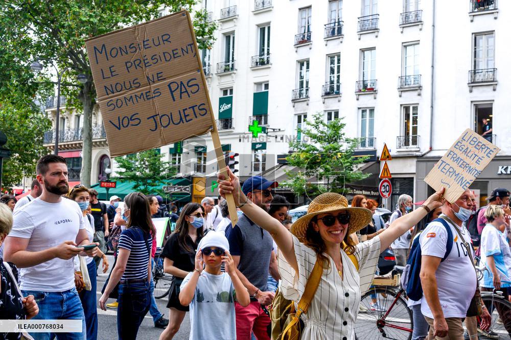 Anti-Sanitary Pass Demonstrations - Paris