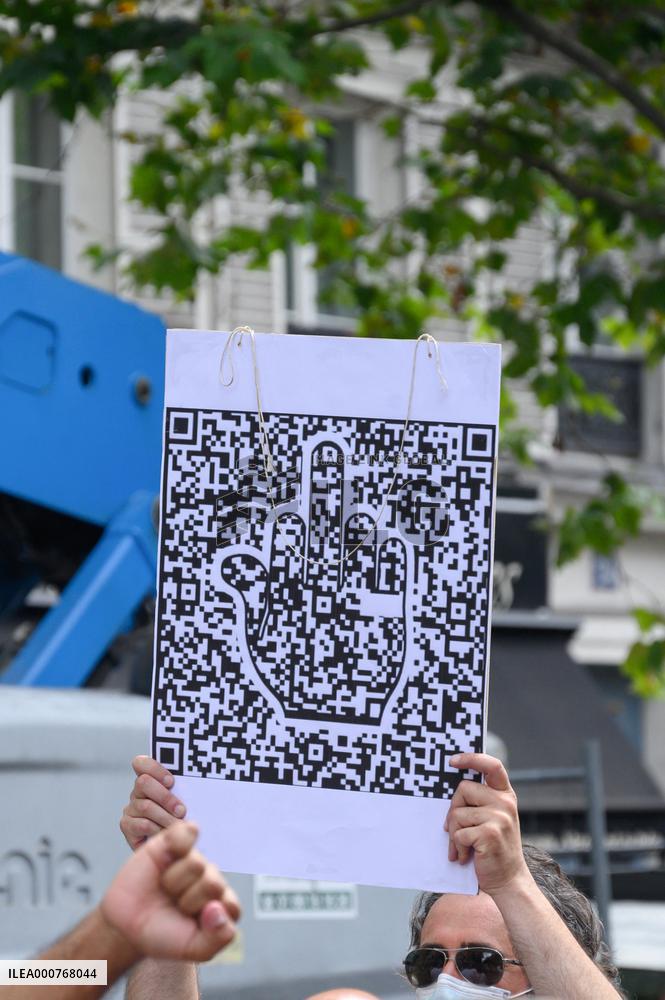 Anti-Sanitary Pass Demonstrations - Paris