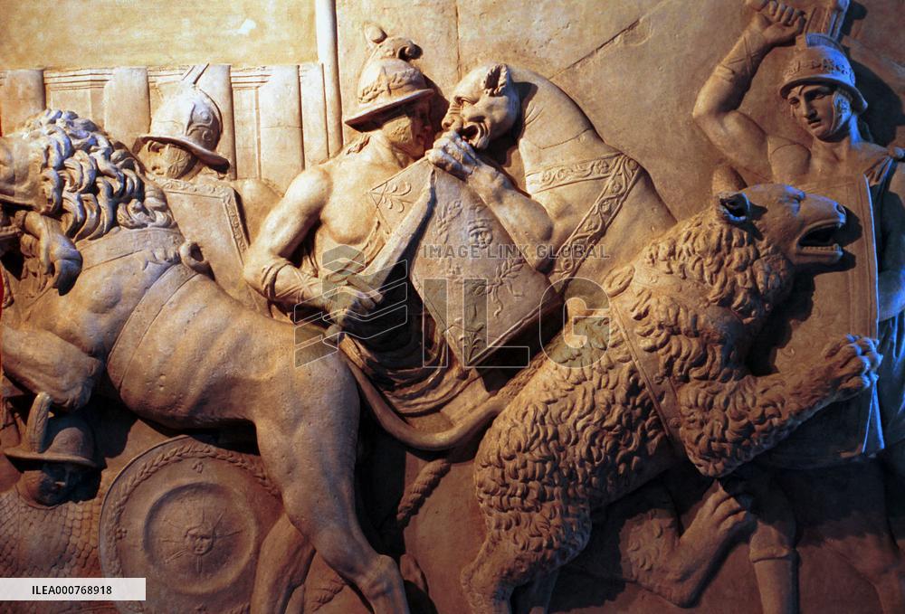 Colosseum's underground levels restored - Rome