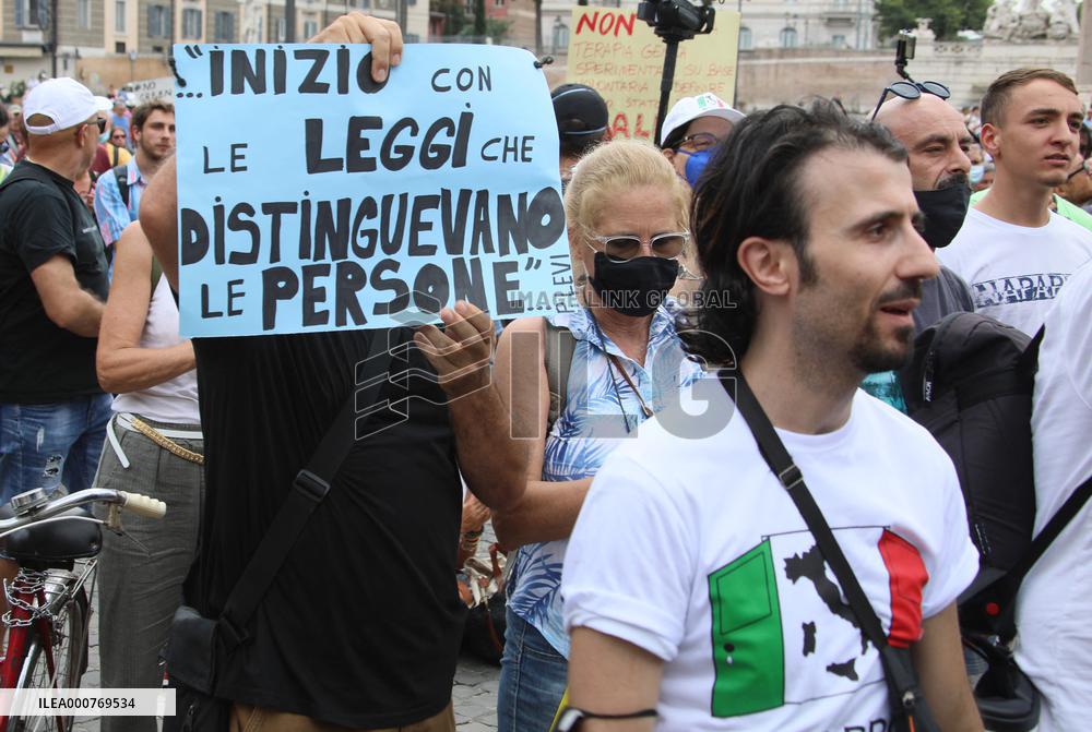 Protest against mandatory 'Green Pass' - Rome