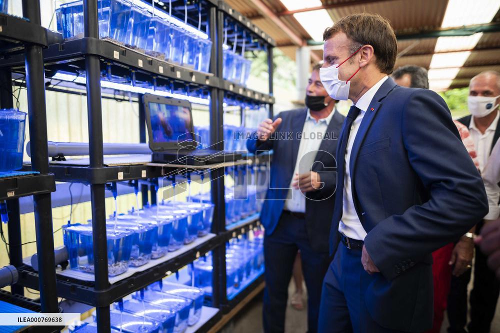 President Macron Visitt To The Criobe Environmental Research Institute - Mo'orea Island