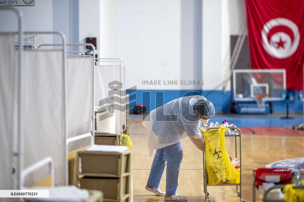 Covid-19 crisis at field hospital in Ezzahra