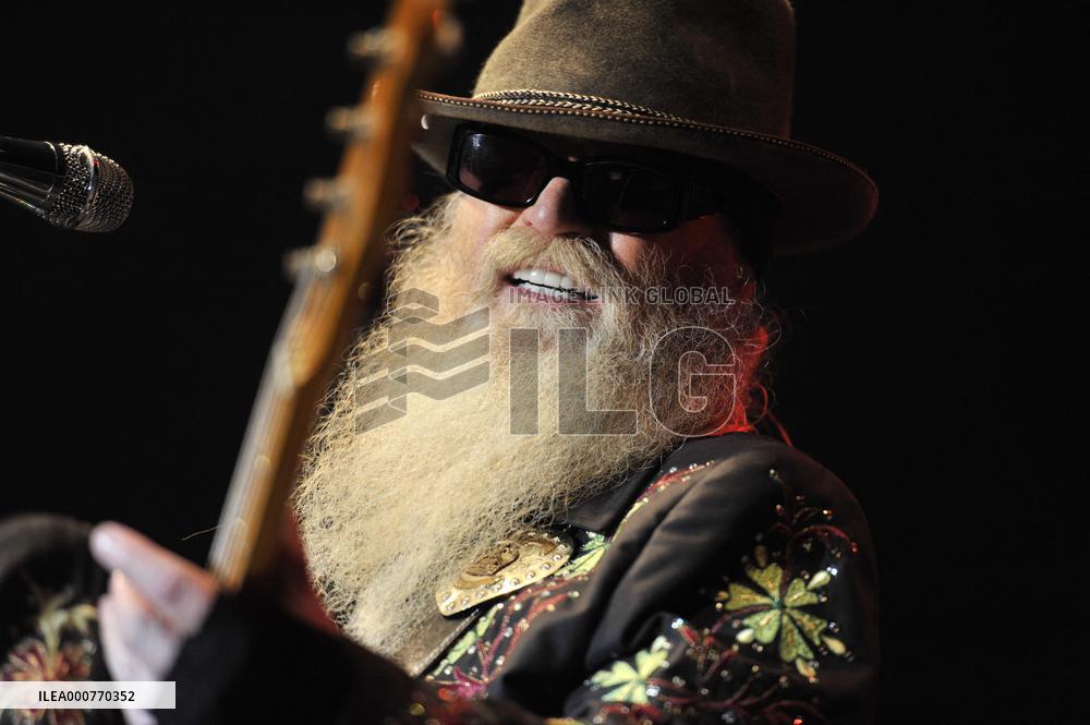 ZZ Top Bassist Dusty Hill Has Died At The Age Of 72
