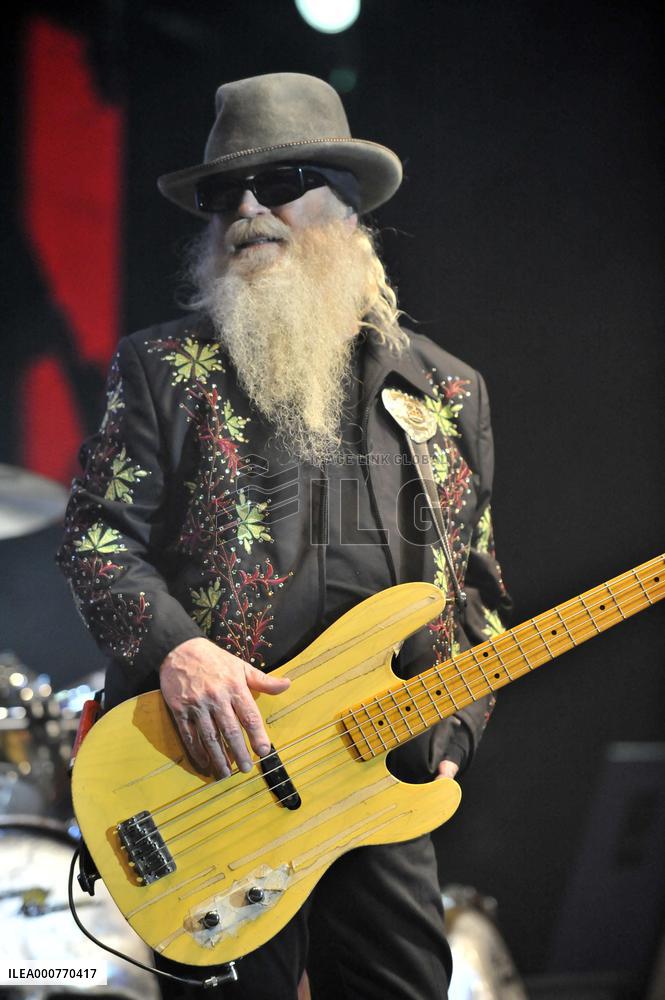 ZZ Top Bassist Dusty Hill Has Died At The Age Of 72