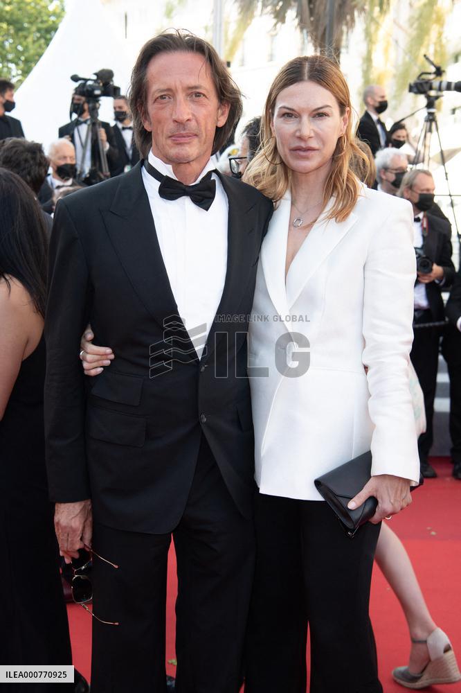 Cannes-Aline-Red Carpet