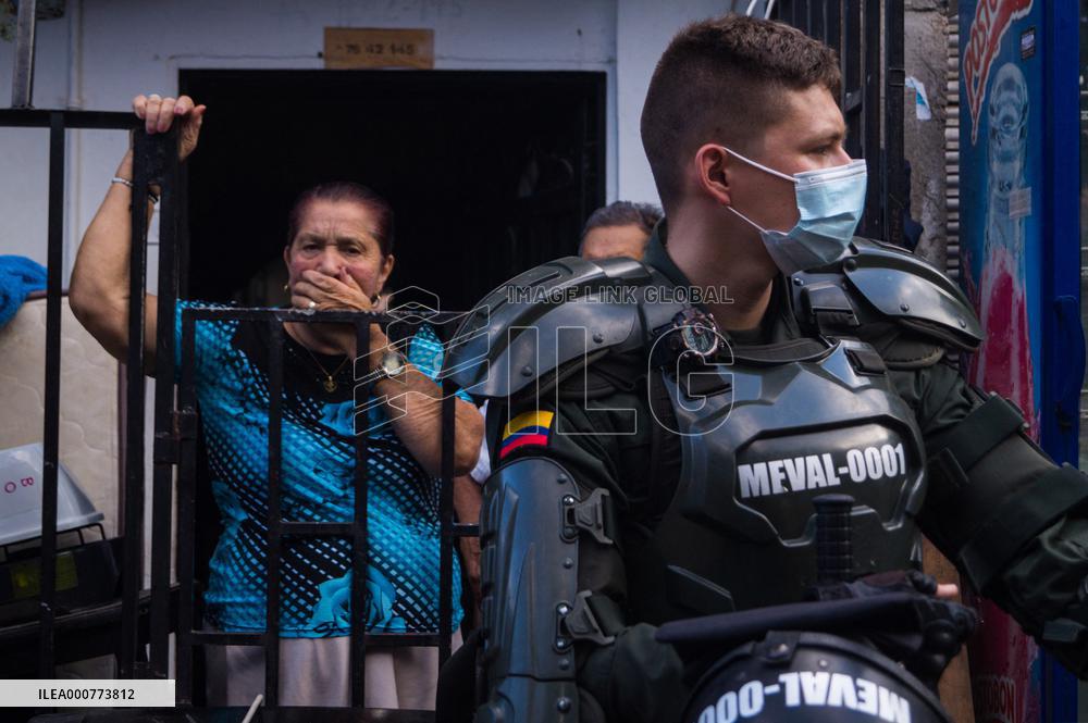 Eviction In The El Carmelo Neighborhood In Itagui - Columbia