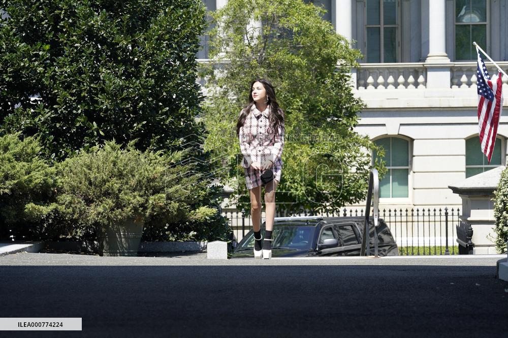 Olivia Rodrigo arrives at the White House - Washington