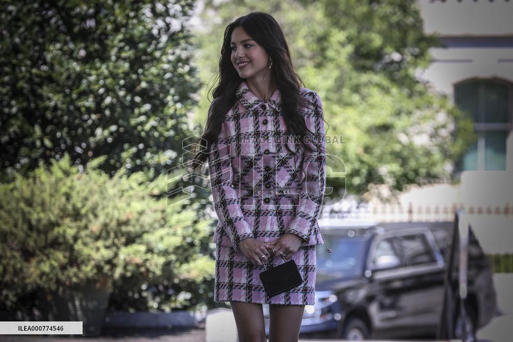 Olivia Rodrigo meets with President Joe Biden and Dr. Anthony Fauci