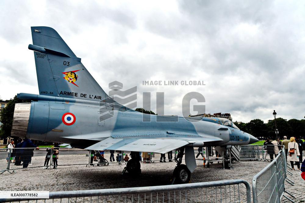 Air Force Presentation - Paris