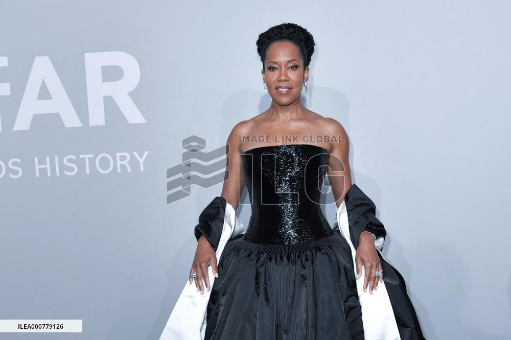 Cannes - Amfar Party Photocall