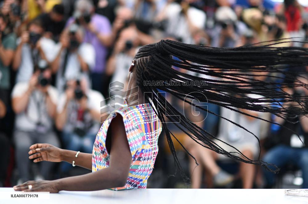 Cannes - OSS 117 Alerte Rouge En Afrique Noire Photocall