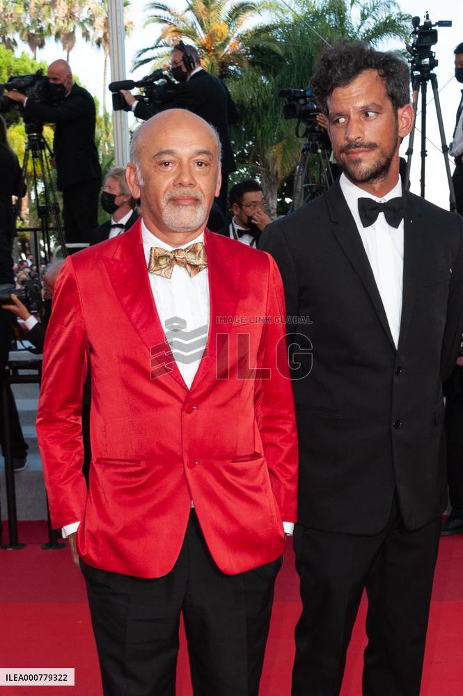 OSS 117 and closing ceremony NG