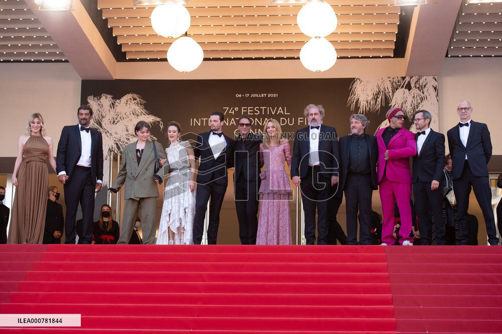 Cannes - De Son Vivant Premiere