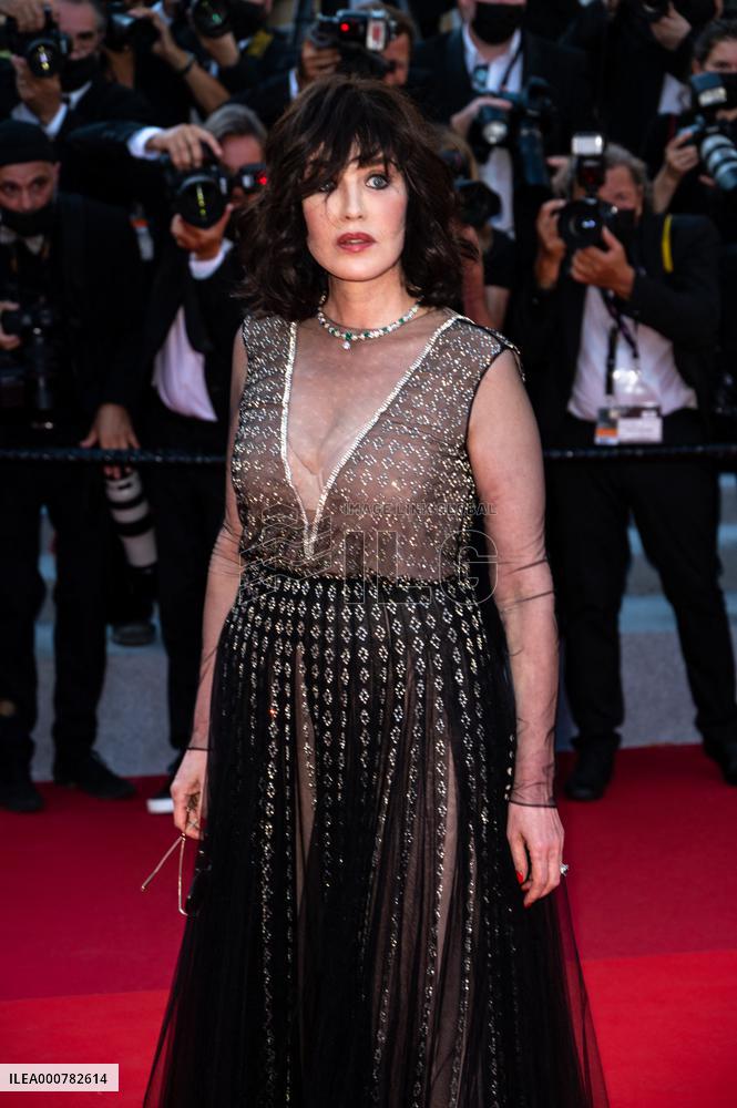 De Son Vivant Screening Red Carpet - Cannes