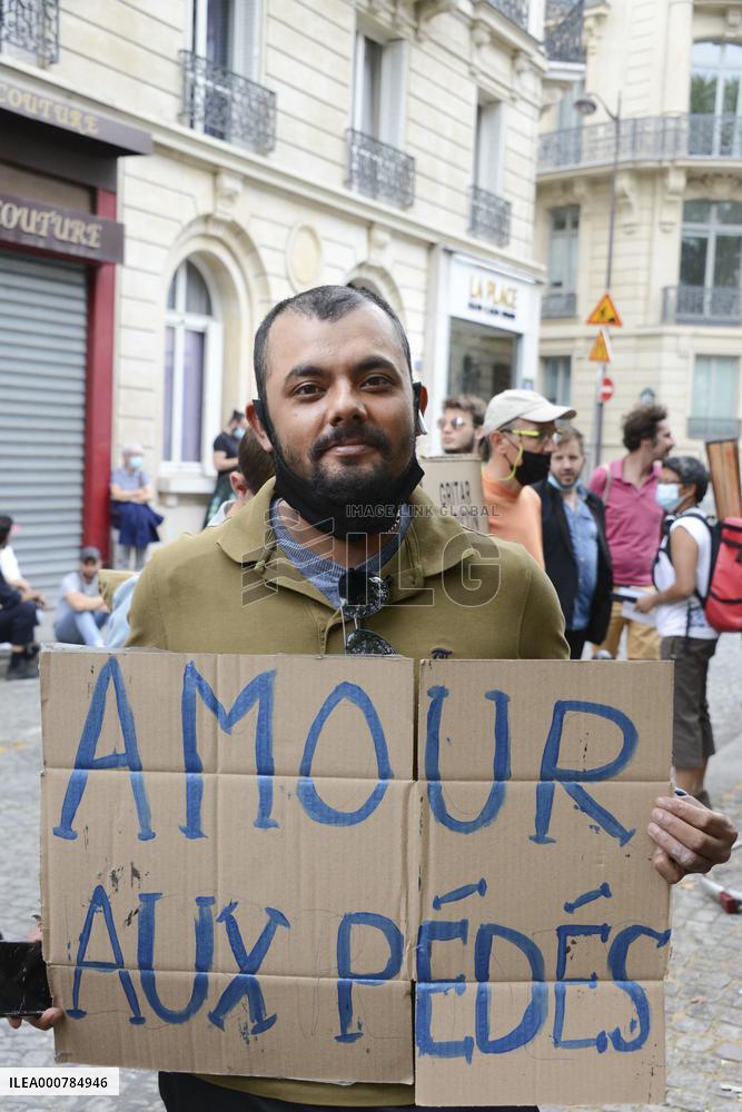 Rally In Support Of Samuel In Front Of The Spanish Embassy - Paris