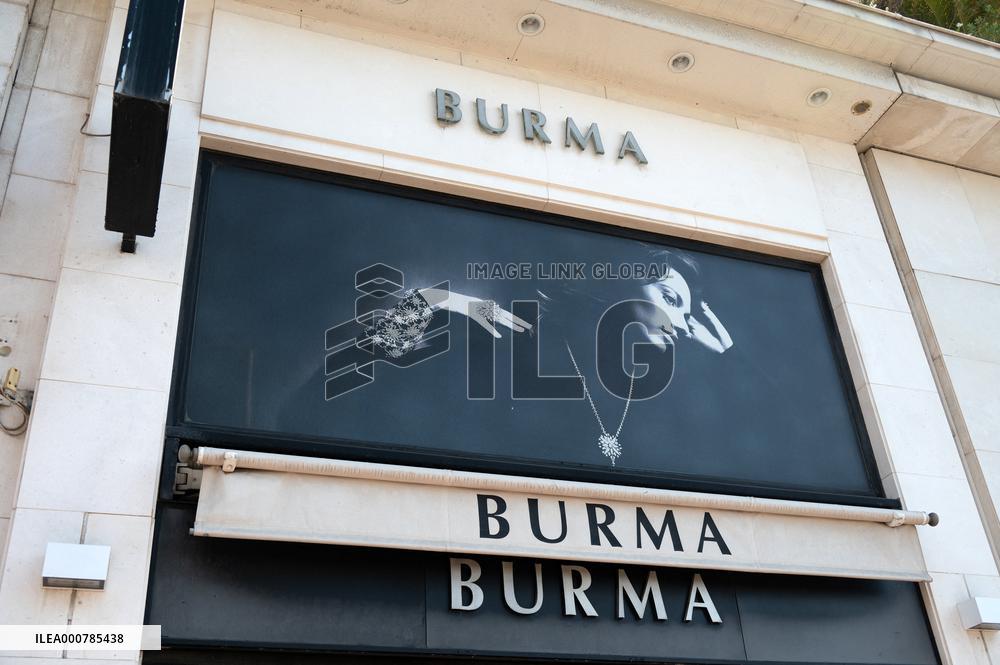 Shop Signs - Cannes