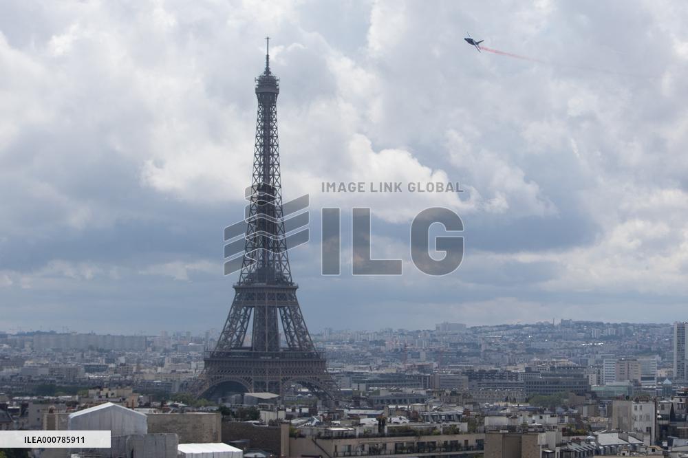 Aerial Practice Session Prior To July 14 Bastille Day Parade - Paris