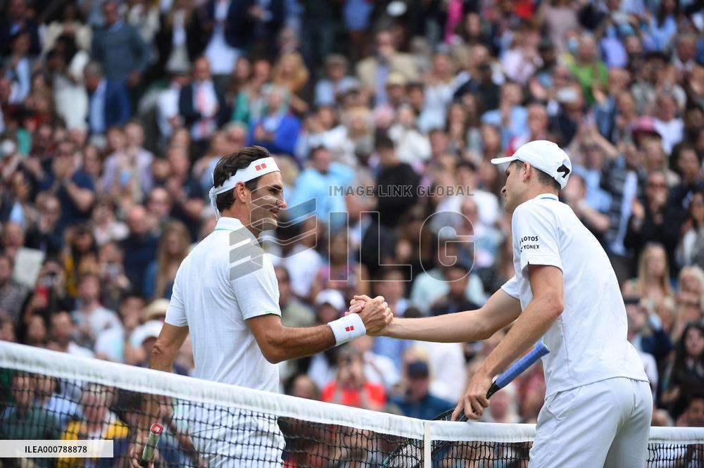 Wimbledon - Federer Ousted