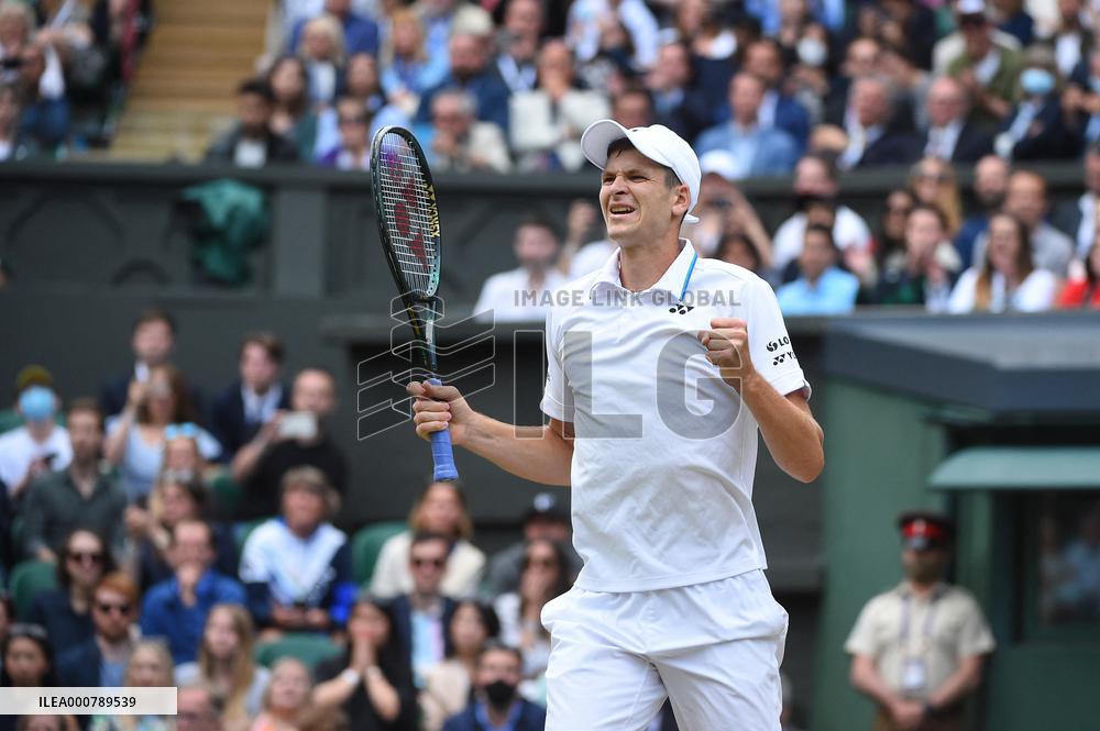 Wimbledon - Federer Ousted