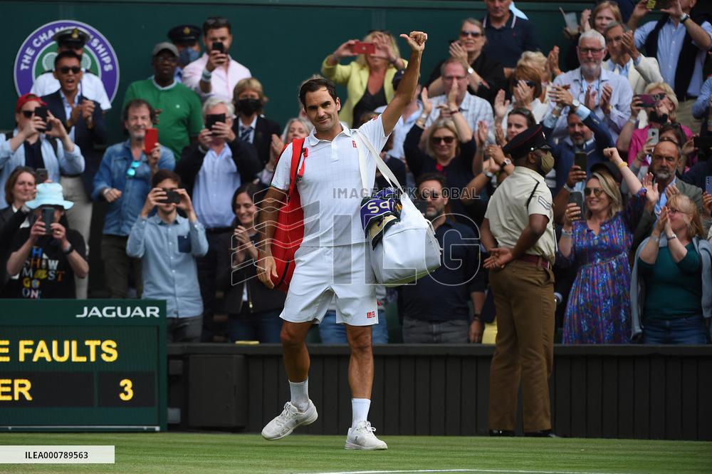 Wimbledon - Federer Ousted