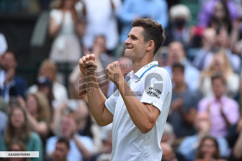 Wimbledon - Federer Ousted