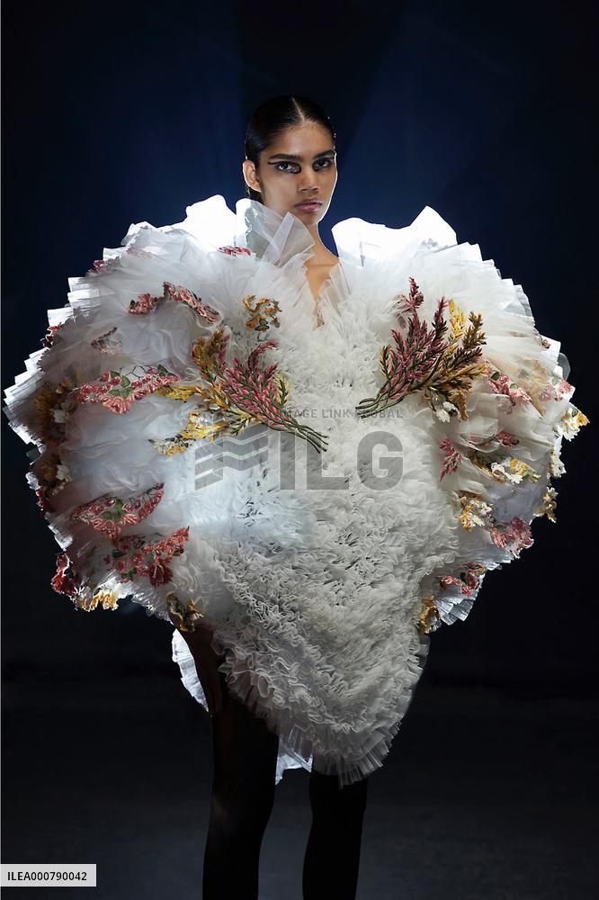 PFW - Rahul Mishra Runway