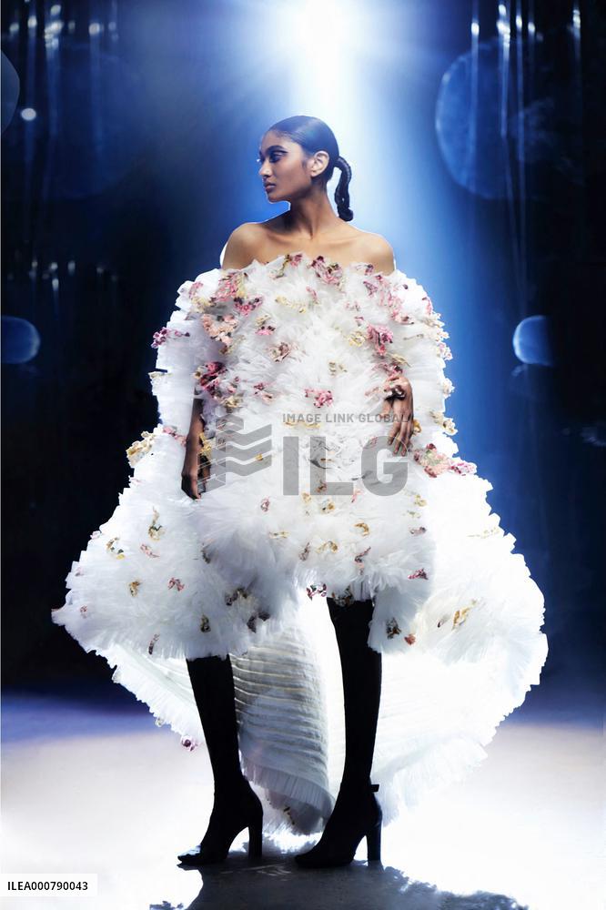 PFW - Rahul Mishra Runway