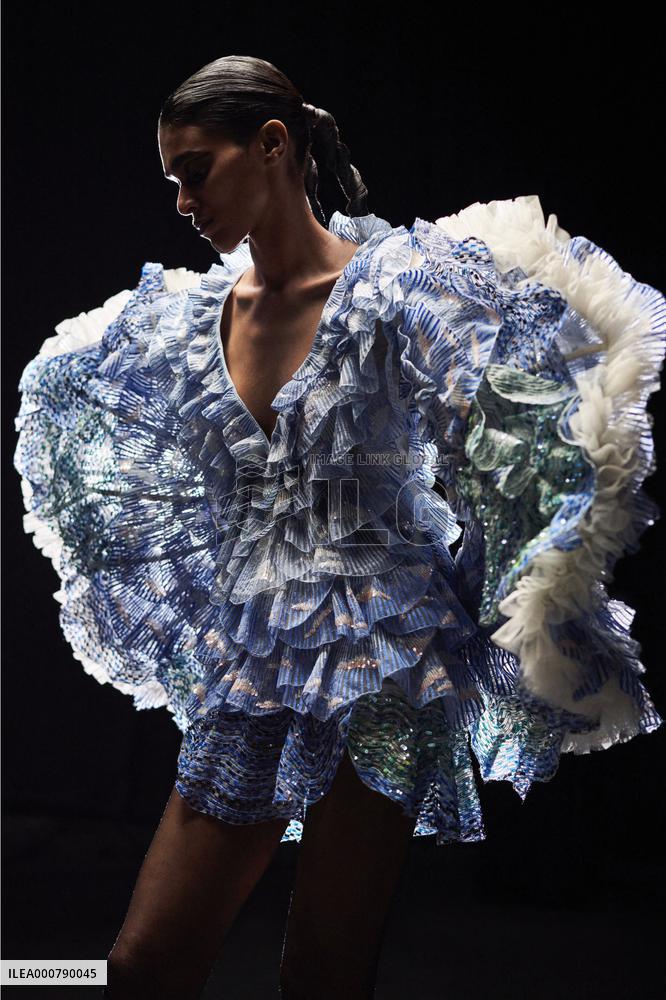 PFW - Rahul Mishra Runway