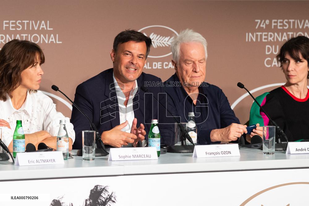 Tout s'est bien passe Press Conference NG