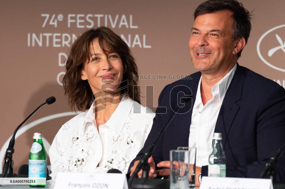 Tout s'est bien passe Press Conference NG