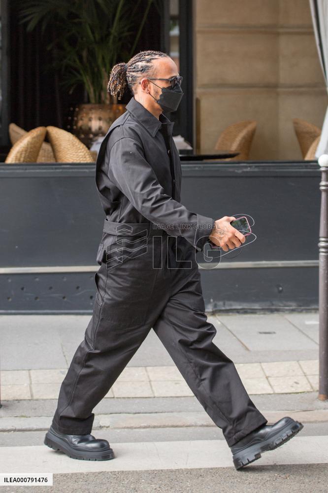 Lewis Hamilton With Black Jumpsuit Pants - Paris Nb