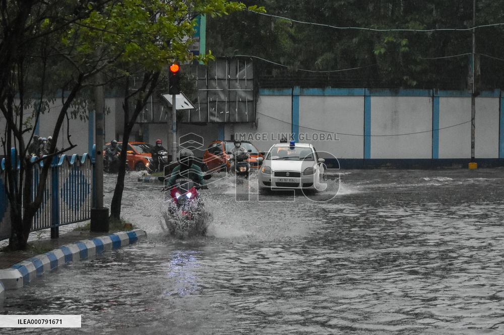 Heavy Rain Causes Flood In Kolkata - India