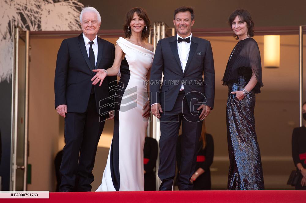 Cannes - Tout S est Bien Passe Premiere