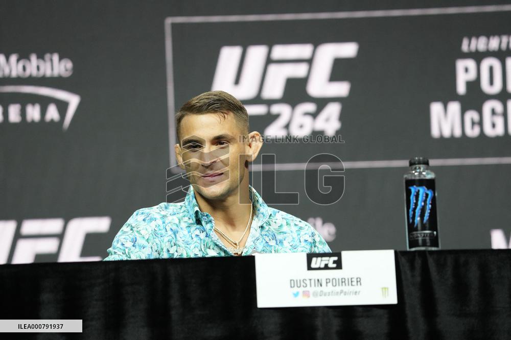 Conor McGregor & Dustin Poirier Face Off - Las Vegas